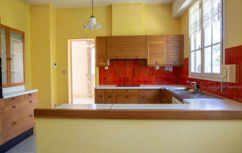 Maison - 248 m² - 9 pièces