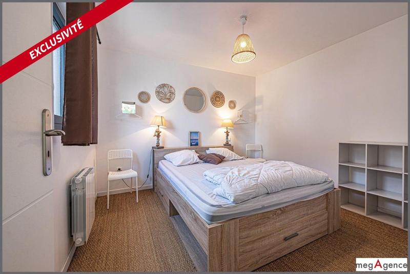 Maison - 161 m² - 9 pièces