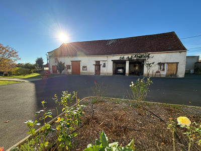 Propriété - 220 m² - 8 pièces