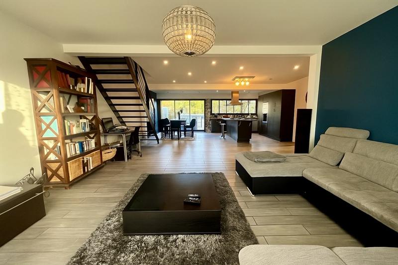 Maison - 150 m² - 5 pièces