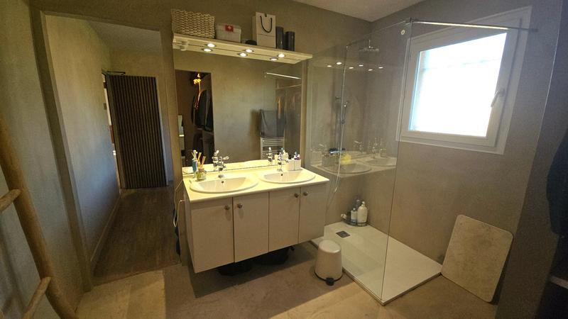 Maison - 138 m² - 4 pièces