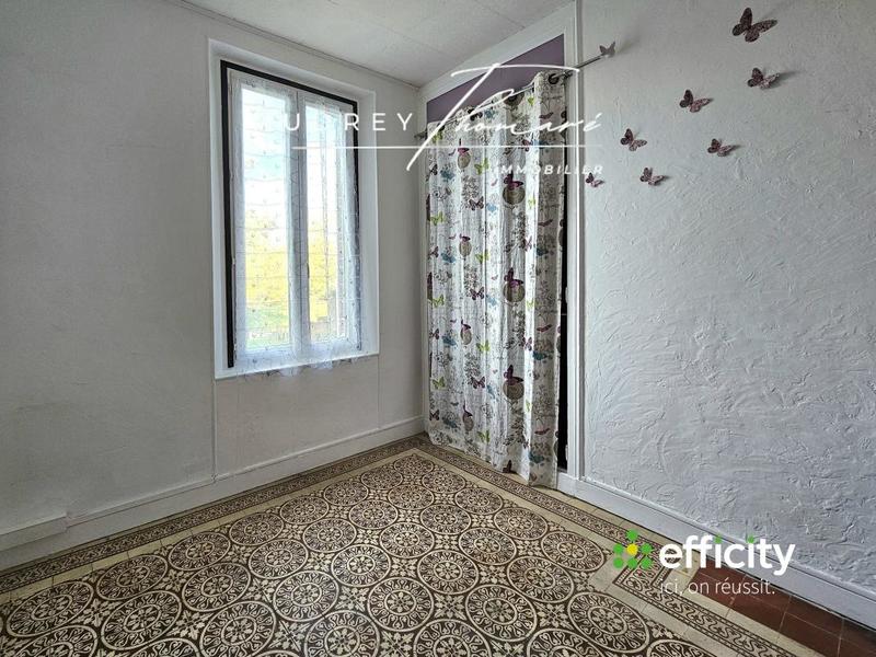 Maison - 145 m² - 6 pièces