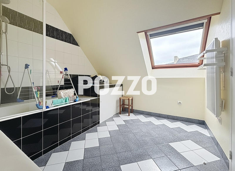 Maison - 150 m² - 6 pièces