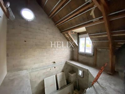 Maison - 316 m² - 9 pièces