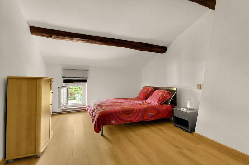 Maison - 300 m² - 11 pièces