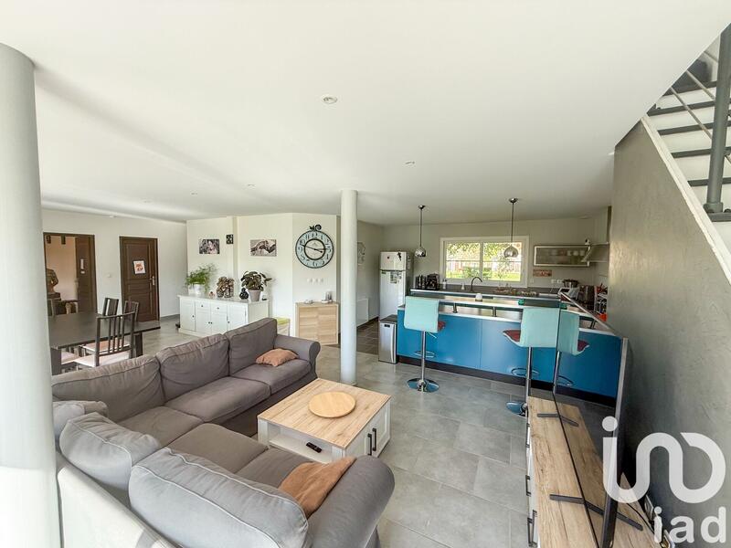 Maison - 174 m² - 6 pièces