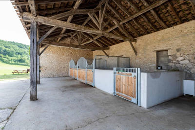 Maison - 220 m² - 6 pièces