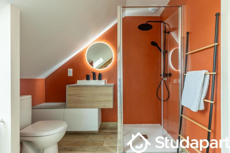 Chambre - 10 m² - 1 pièce