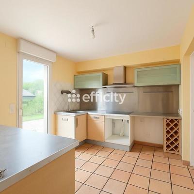 Pavillon - 138 m² - 7 pièces