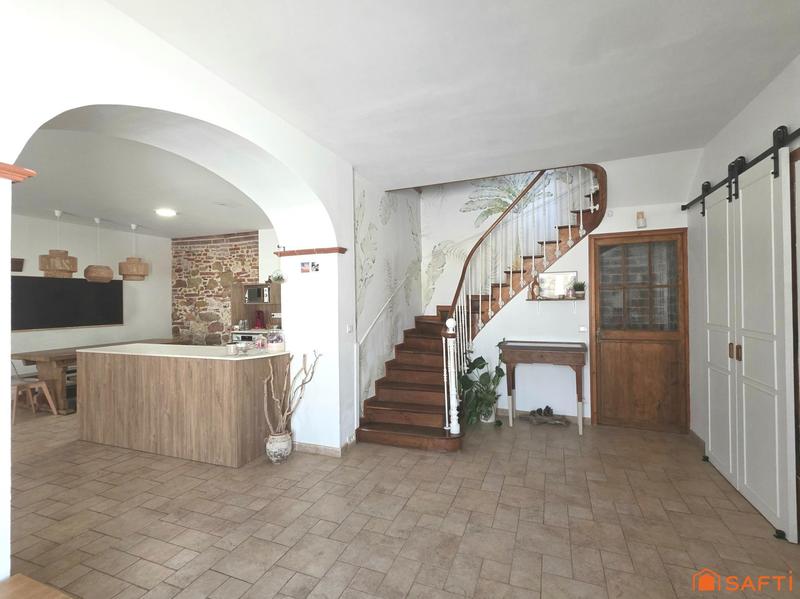 Maison de village - 210 m² - 7 pièces