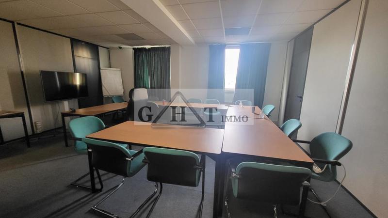 Bureau - 210 m²