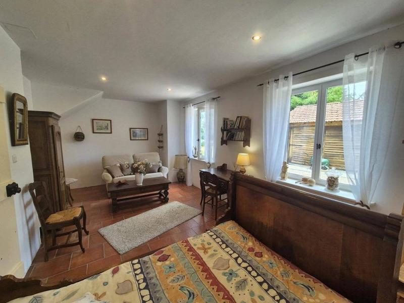 Maison - 292 m² - 7 pièces