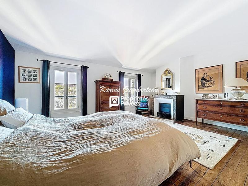 Propriété - 201 m² - 6 pièces