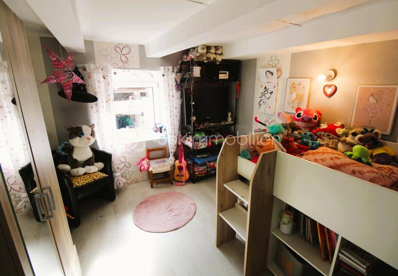 Maison - 281 m² - 5 pièces