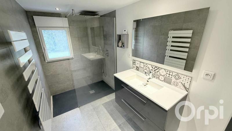 Maison de ville - 210 m² - 7 pièces