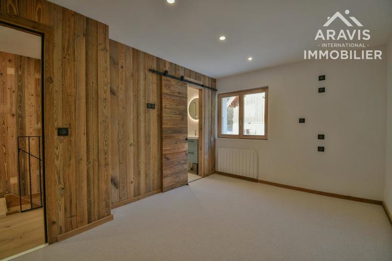 Appartement - 198 m² - 6 pièces