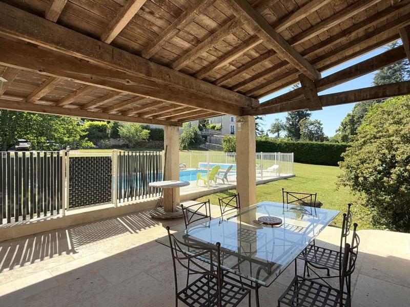 Château - 345 m² - 13 pièces