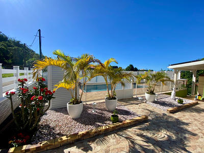 Maison - 110 m² - 4 pièces