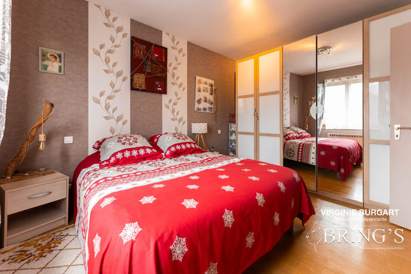 Maison - 176 m² - 7 pièces