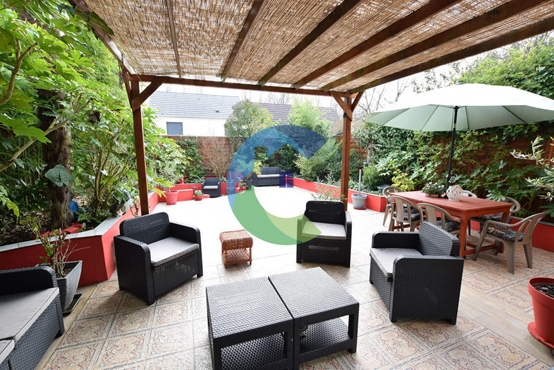 Maison - 170 m² - 7 pièces