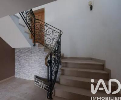 Maison - 189 m² - 6 pièces