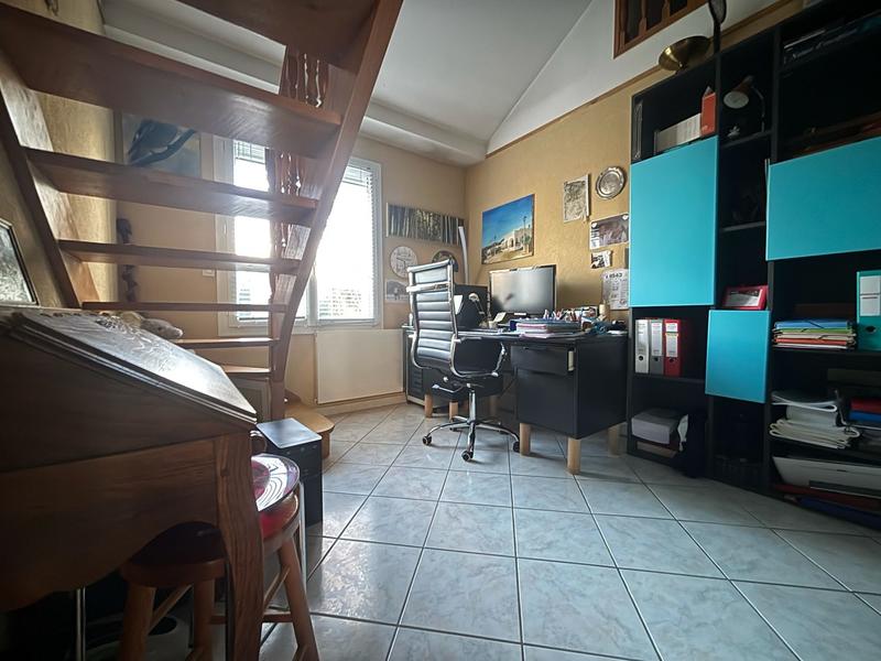 Maison - 105 m² - 5 pièces