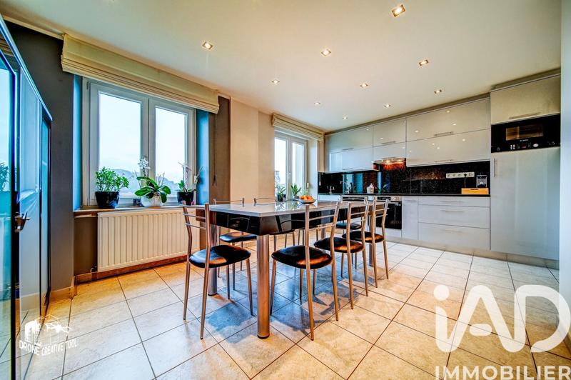 Maison - 110 m² - 6 pièces