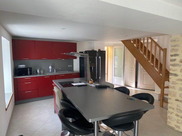 Maison - 94 m² - 4 pièces