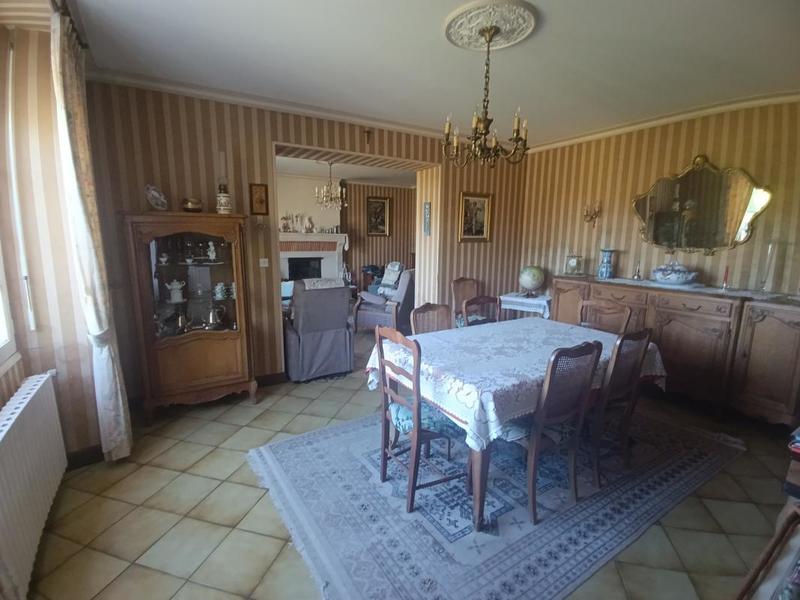 Maison - 151 m² - 8 pièces