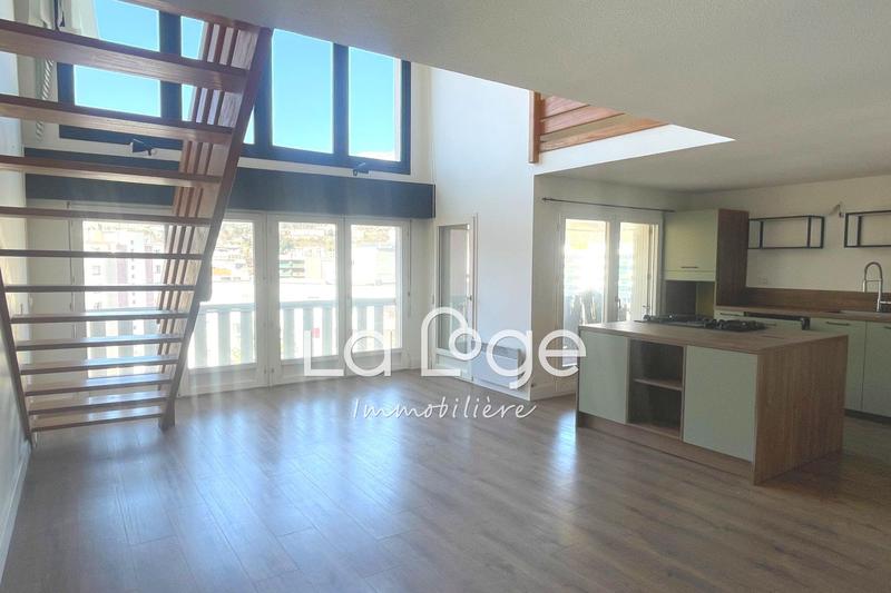 Appartement - 108 m² - 5 pièces