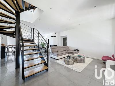 Appartement - 191 m² - 6 pièces