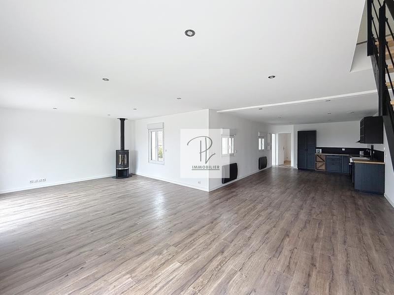 Maison - 150 m² - 8 pièces