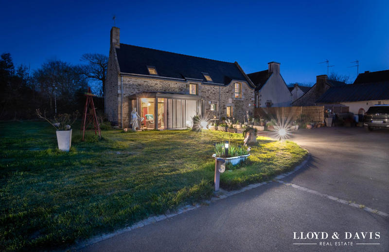 Maison - 107 m² - 5 pièces