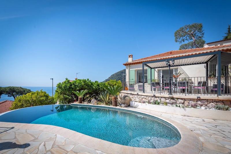 Villa - 230 m² - 5 pièces