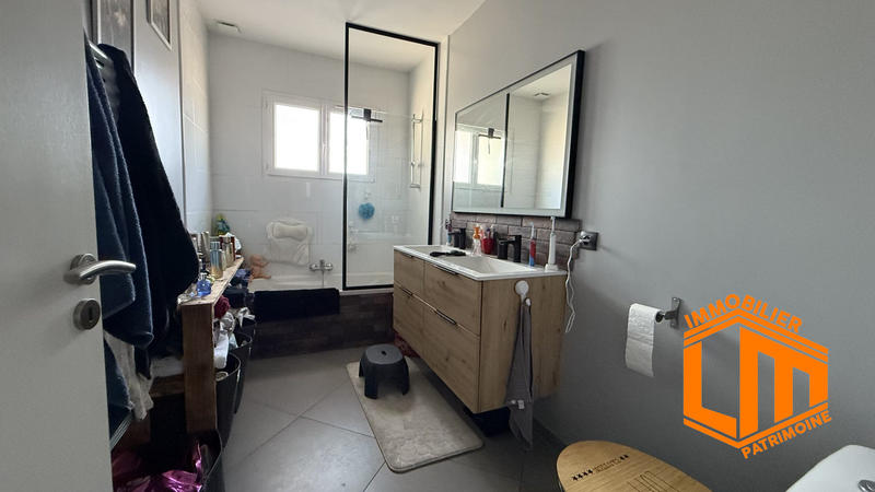 Maison - 103 m² - 4 pièces