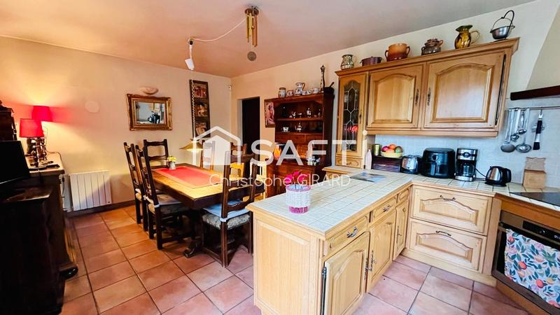 Maison - 137 m² - 6 pièces