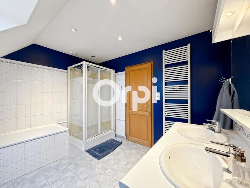 Maison - 135 m² - 5 pièces