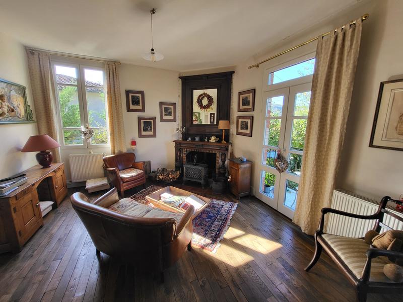 Maison - 167 m² - 7 pièces