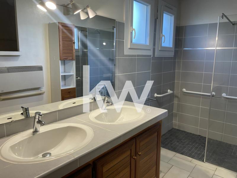 Maison - 147 m² - 7 pièces