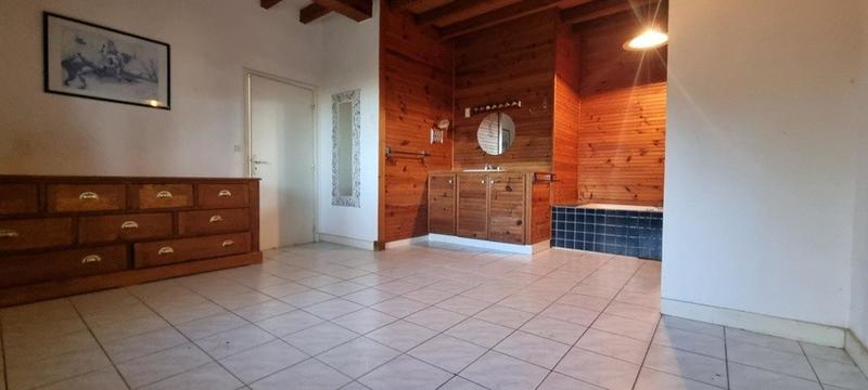 Maison - 390 m² - 10 pièces