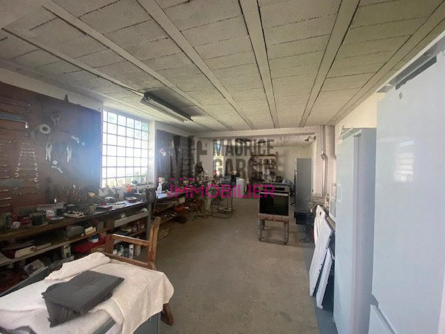 Local commercial - 212 m²