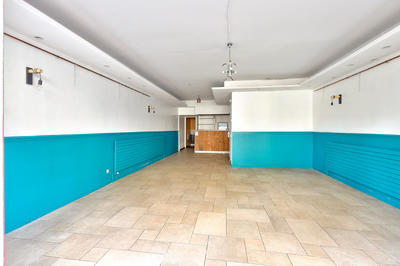 Local commercial - 83 m²