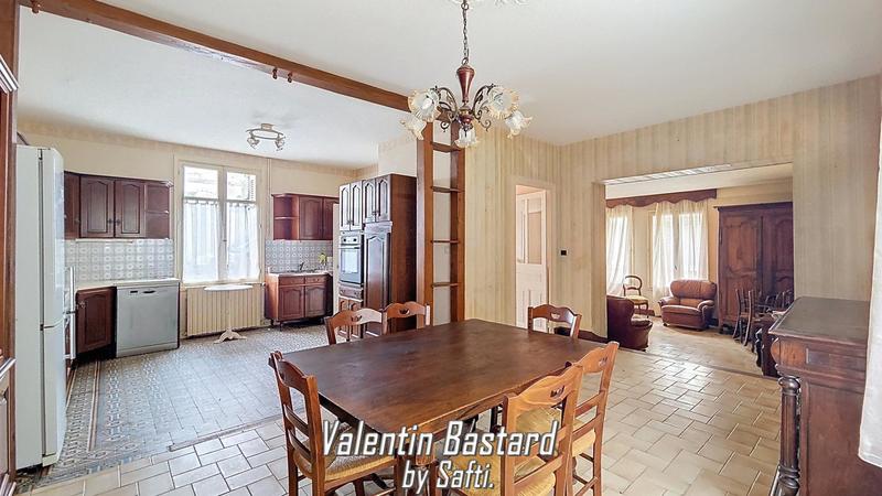 Maison - 160 m² - 9 pièces