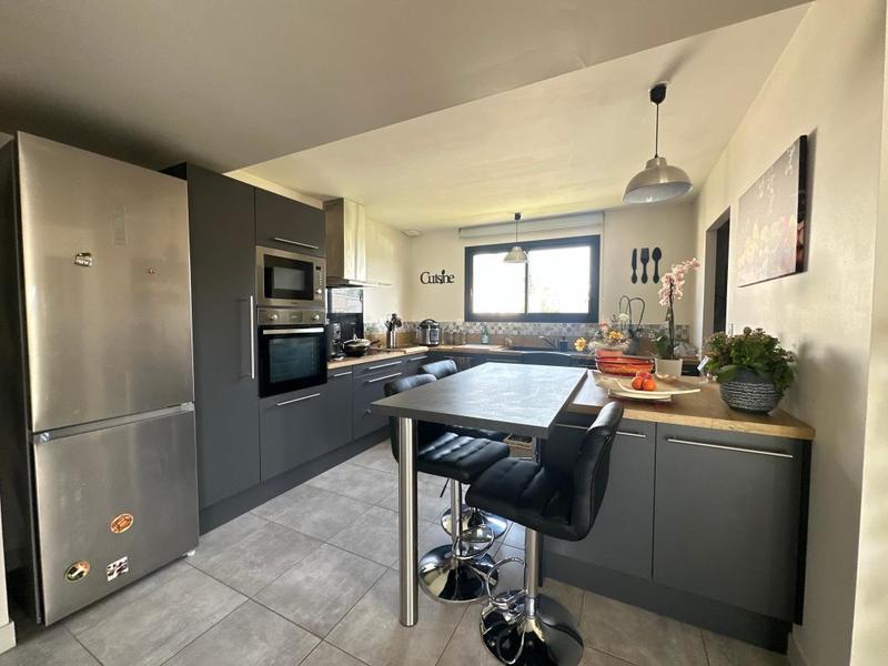 Maison - 108 m² - 4 pièces