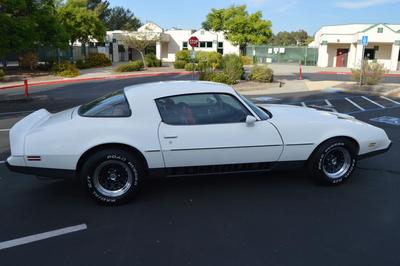Pontiac Firebird V8