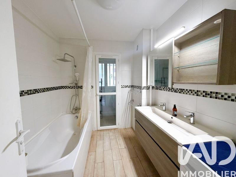 Appartement - 82 m² - 5 pièces