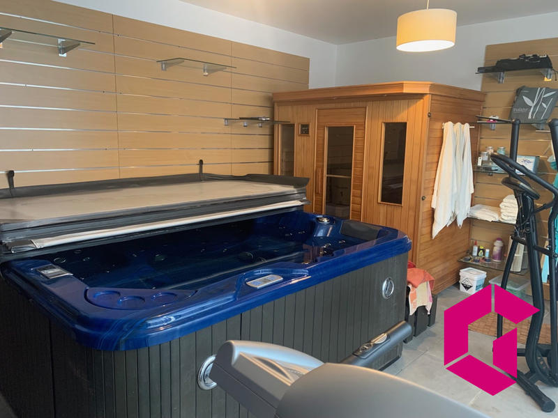 Villa - 205 m² - 4 pièces