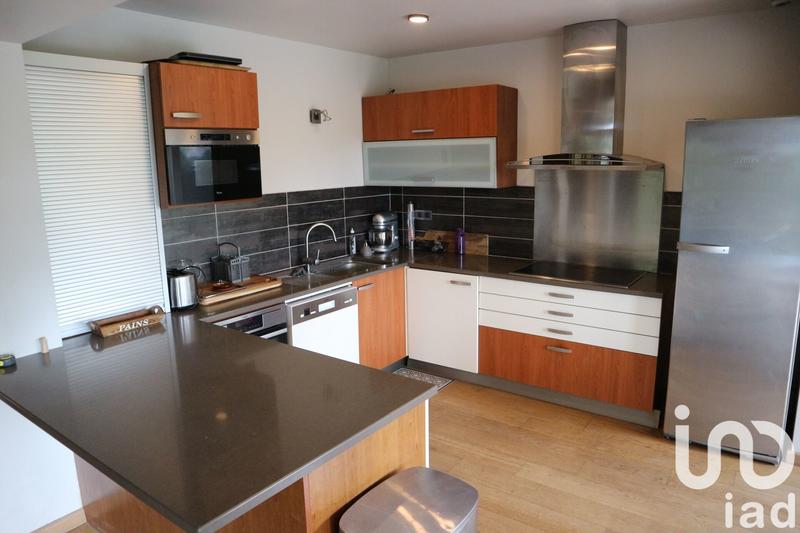 Maison - 220 m² - 7 pièces