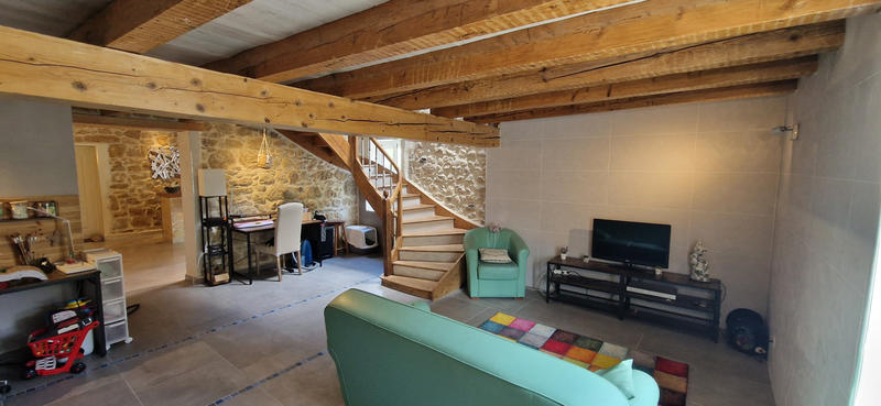 Maison - 240 m² - 7 pièces