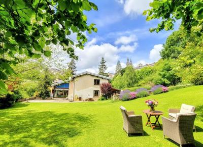 Villa - 350 m² - 10 pièces